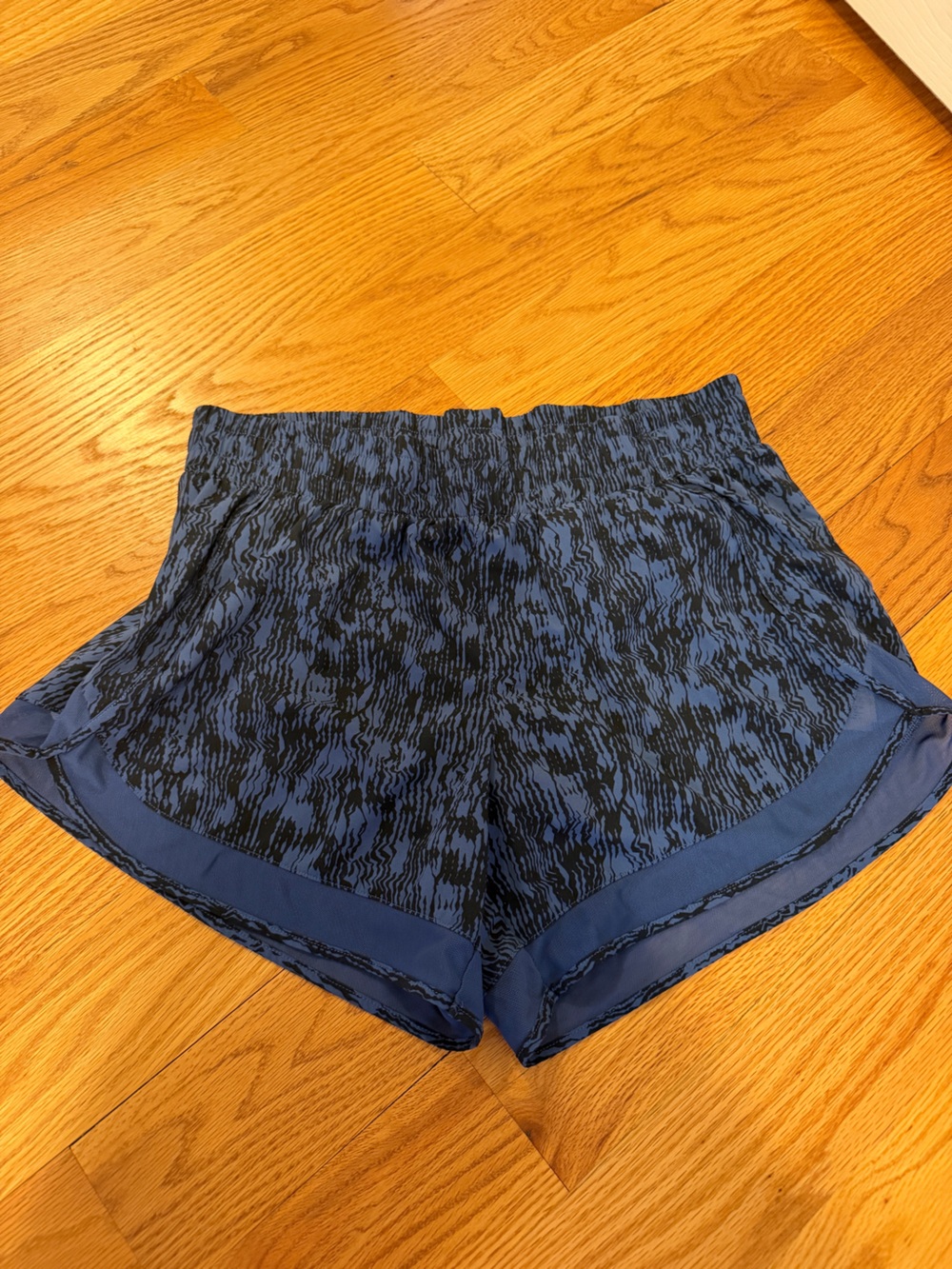 Athleta Mesh Run Racer Short